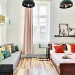 Lejlighed Green Apartments #Kazimierz, Building A Kraków